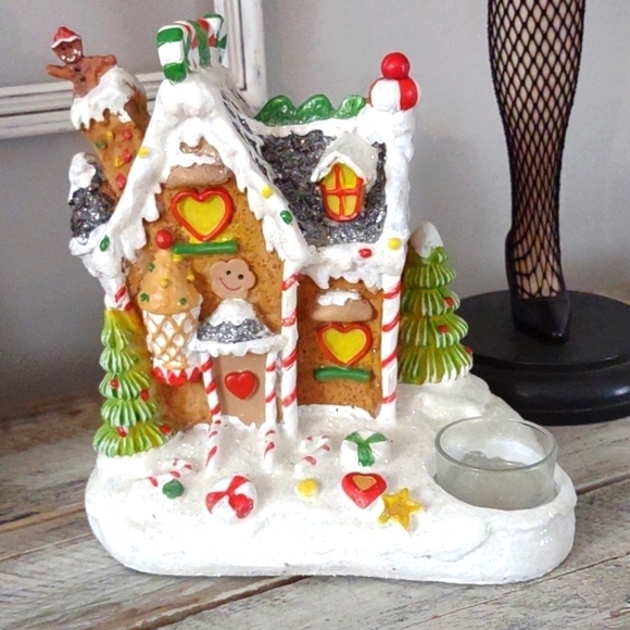 Gingerbread & Candy House Christmas Candle Holder - Picture 1 of 10